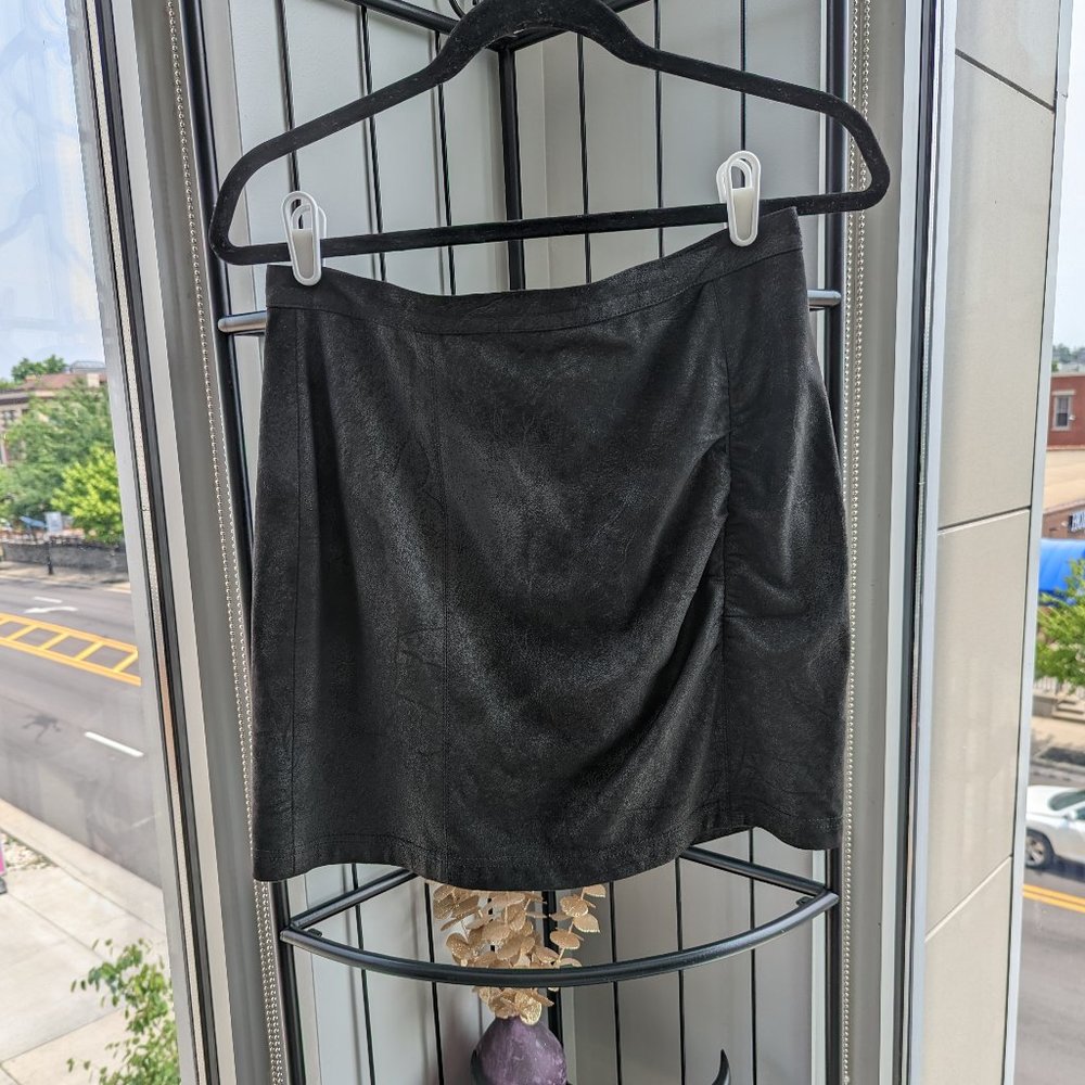 Black skirt
